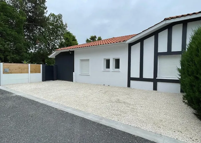 Maison A Biscarrosse Avec Piscine Et Jacuzzi