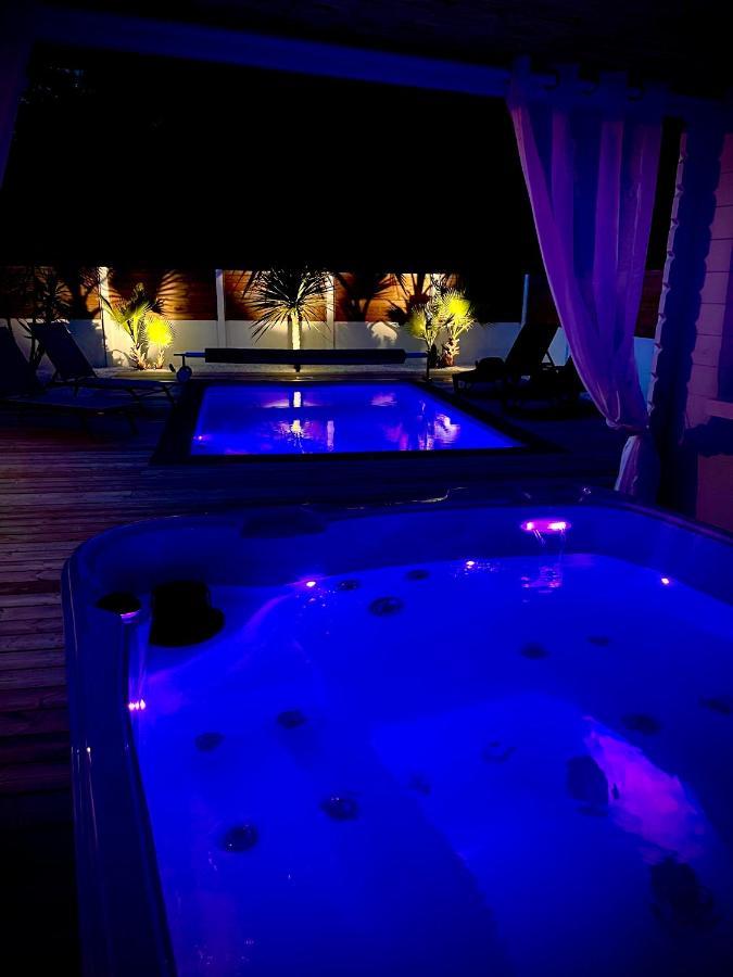 Holiday home Maison A Avec Piscine Et Jacuzzi Biscarrosse